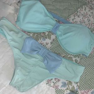 Hollister bathing suit